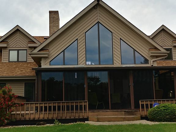 2nd image of 6927 Bergstrom Dr