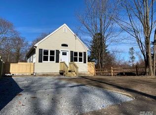 36 Zenith Rd, Rocky Point, NY 11778