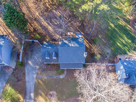 4th image of 2326 Ceiba Ct