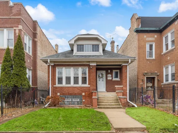 4833 W George St, Chicago, IL 60641