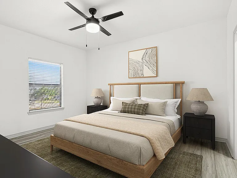 2x2 1240 sqft B2 - Primary Bedroom
