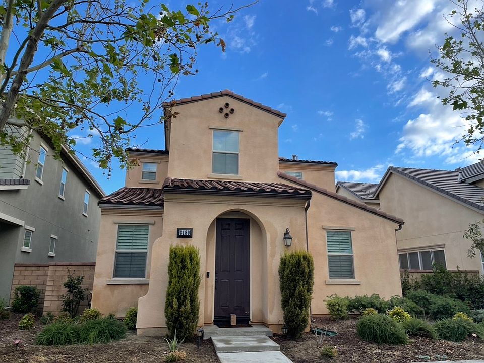 1st image of 3180 E La Avenida Dr