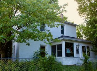 904 Franklin St, Waukegan, IL 60085