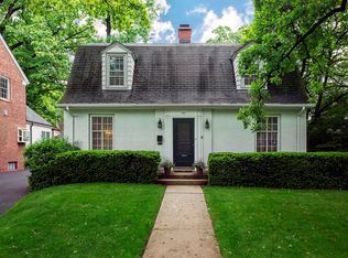 607 E Center Ave, Lake Bluff, IL 60044