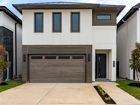 623 Rolling Oaks, Stafford, TX 77477