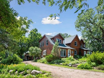 2852 County Road 92 N, Maple Plain, MN, 55359