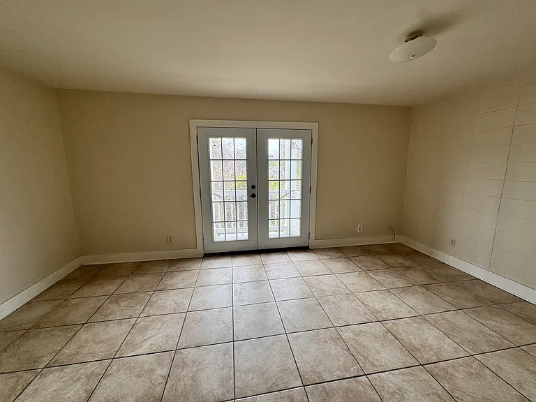 1215 Truxton St #201 — Photo 2