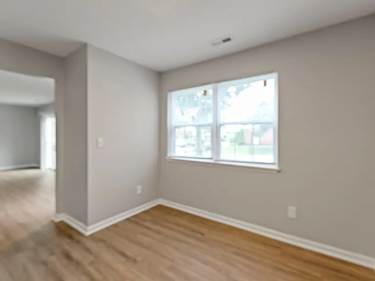 The Lenox Apartment Homes — Photo 28
