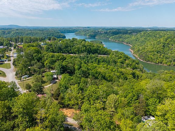 5th image of 156 Lakeview Hts