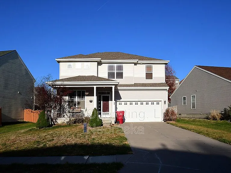 16258 Loop St — Photo 1
