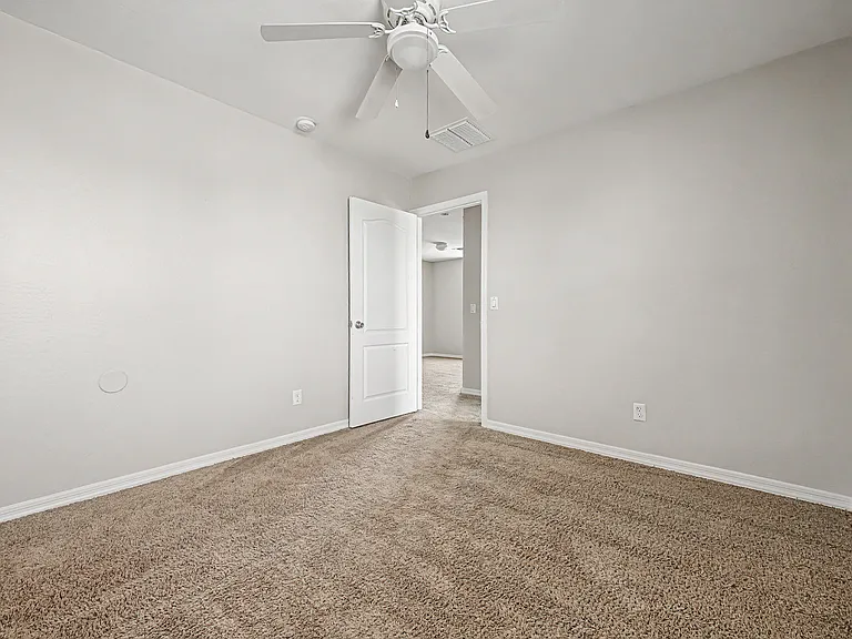 25392 W Carson Dr — Photo 19