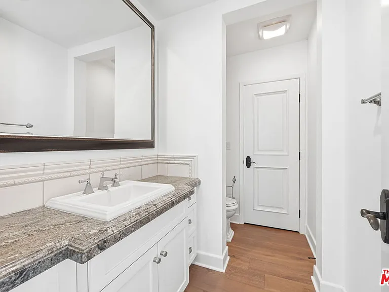 13079 Bluff Creek Dr — Photo 21