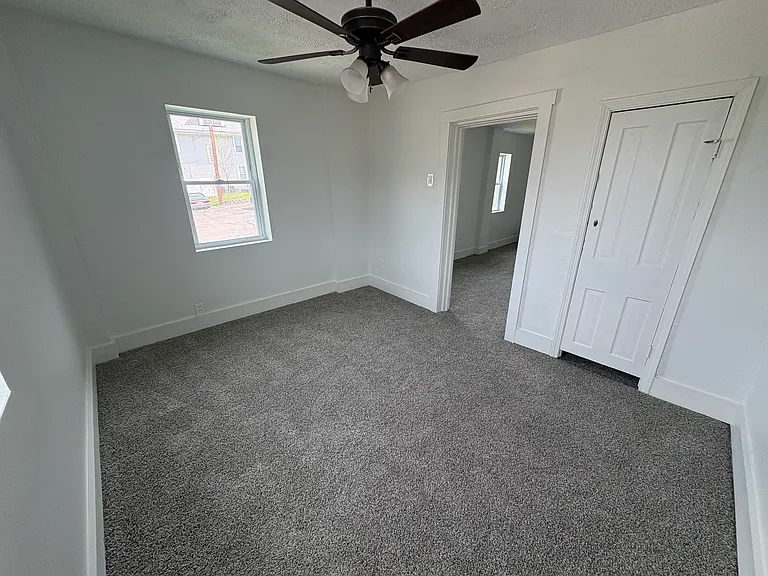 502 Main St — Photo 11