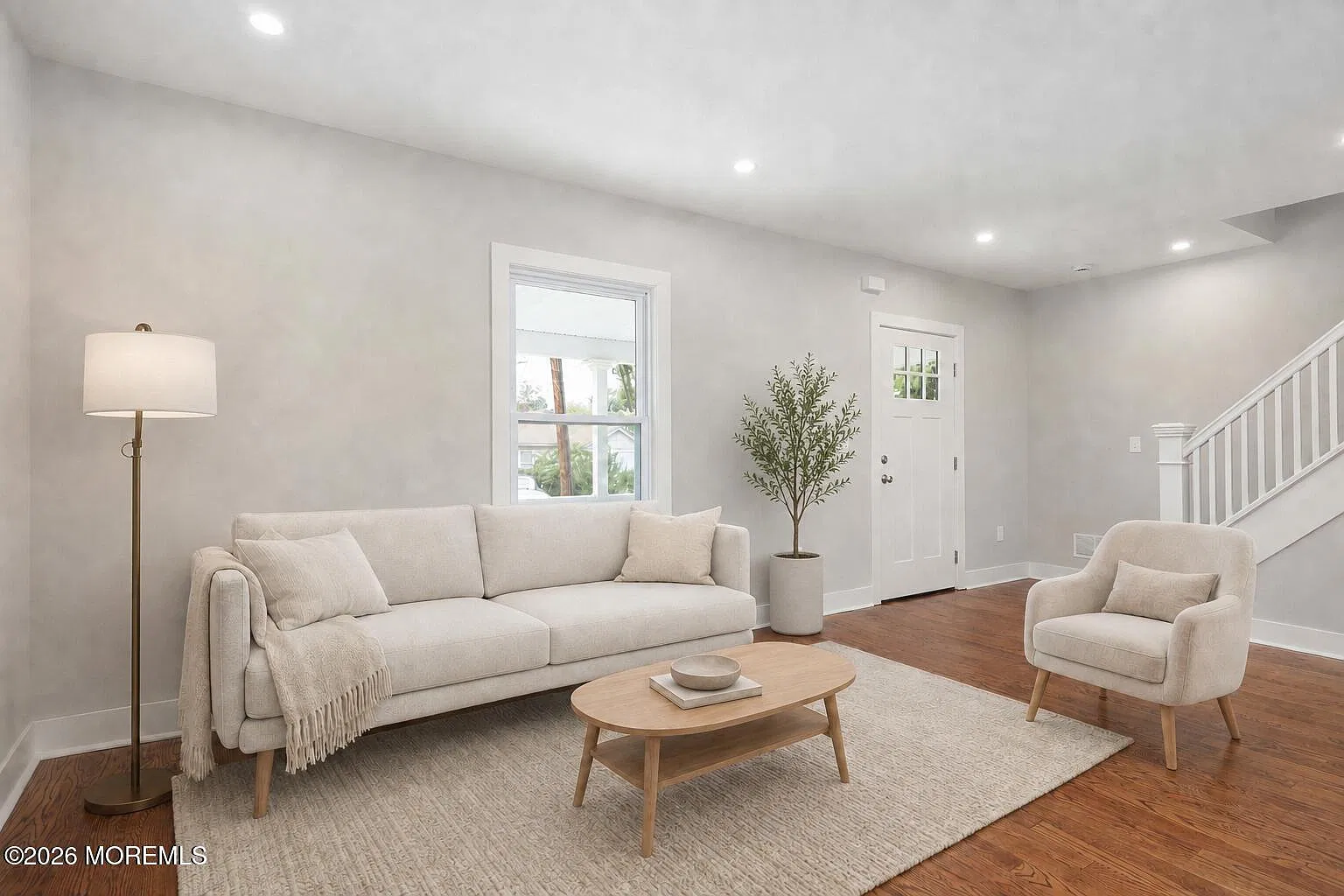 3 bed, 1.5 bath, 1092 sqft, $3,850 — Photo 3