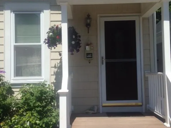 4 4th St, Ipswich, MA 01938