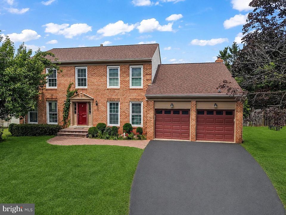1st image of 4408 Galesbury Ln