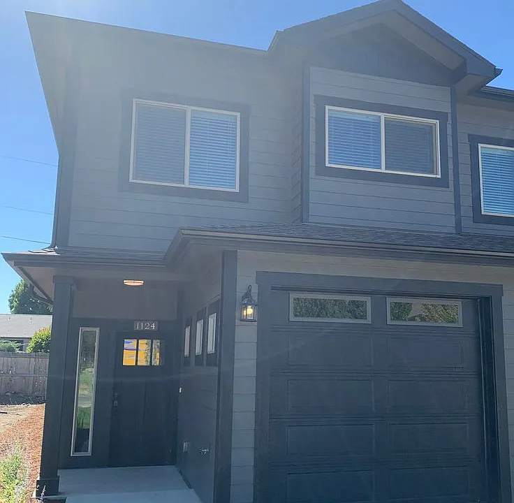 1120 Catherine Way