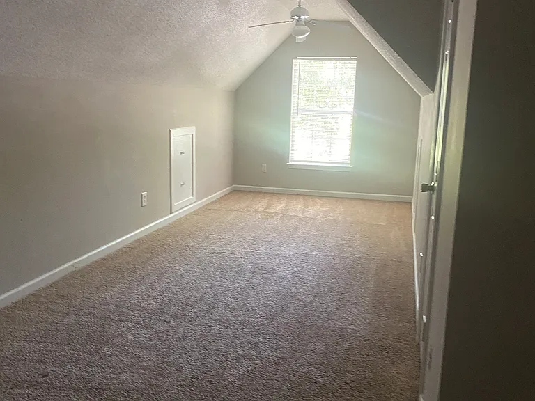 553 Wren Walk — Photo 6