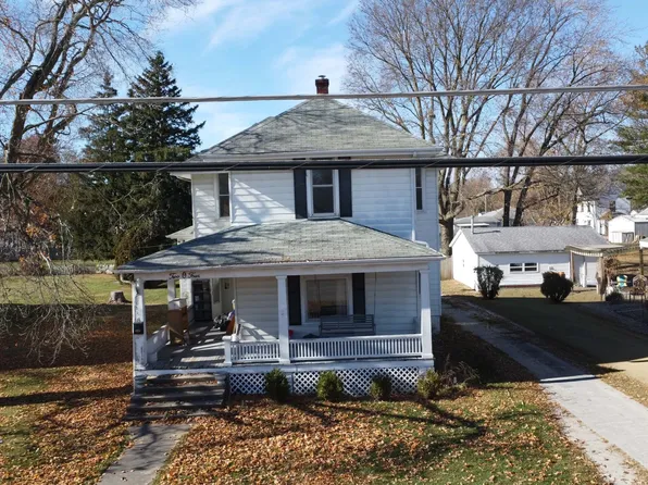 204 N Chicago St, Milford, IL 60953