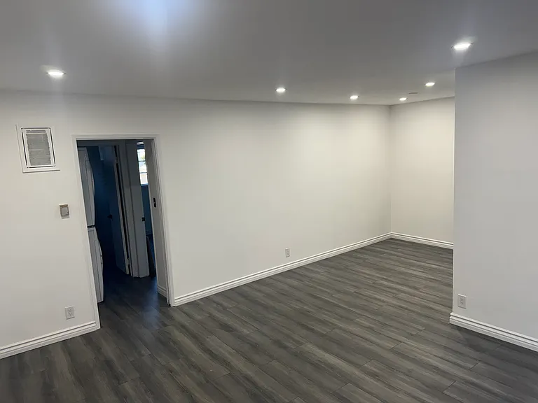 807 N Alfred St #2 — Photo 6
