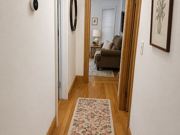 4th image of 112 Chestnut St #1