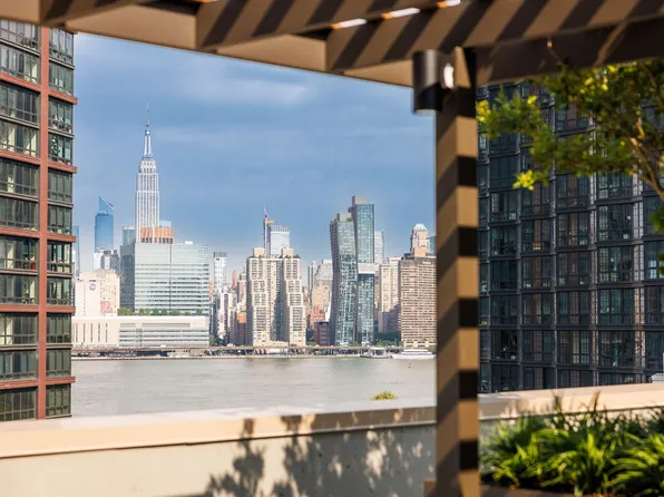 75 Dupont Street image 20 of 31