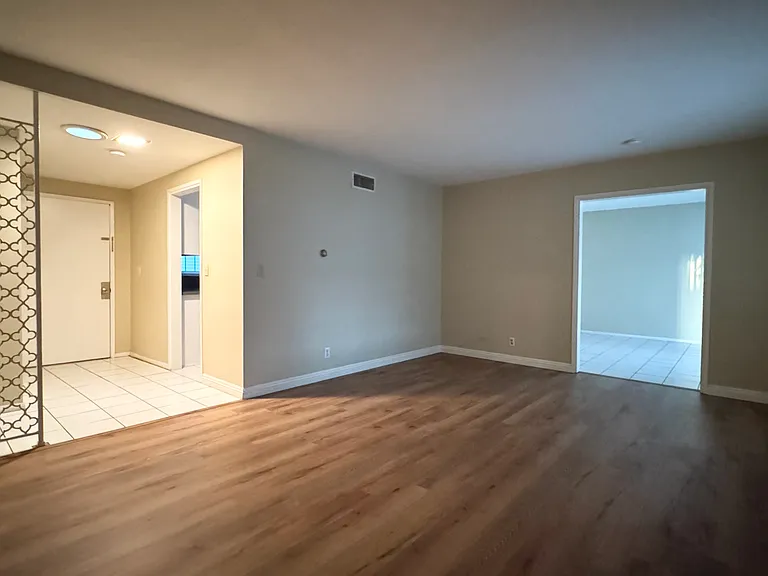 17040 Ridge Park Dr — Photo 6