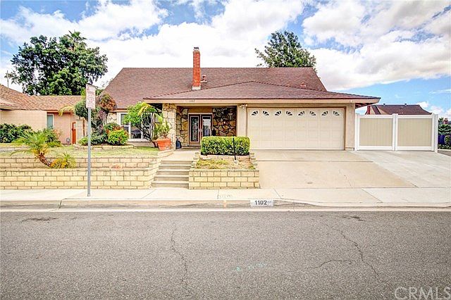 1st image of 1102 N Del Sol Ln