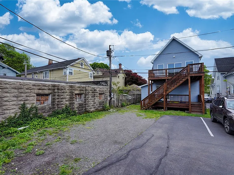 38 Tracy St #UP — Photo 23