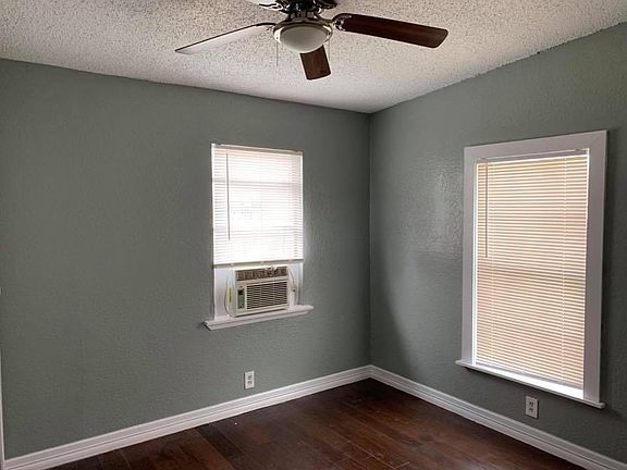 3rd image of 4830 Billy Dr