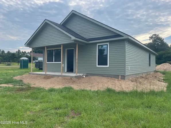152 Hillside Street, Clarkton, NC 28433