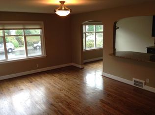 2008 Dexter Ave N #B, Seattle, WA 98109