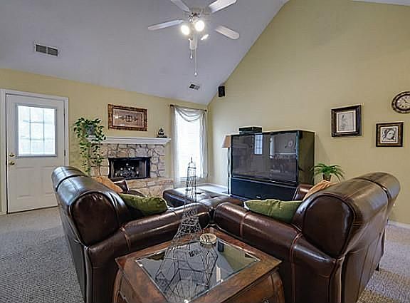 5th image of 7609 Laurel Ct