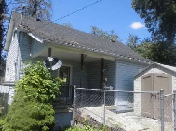 107 Primrose Ln, Greensburg, PA 15601