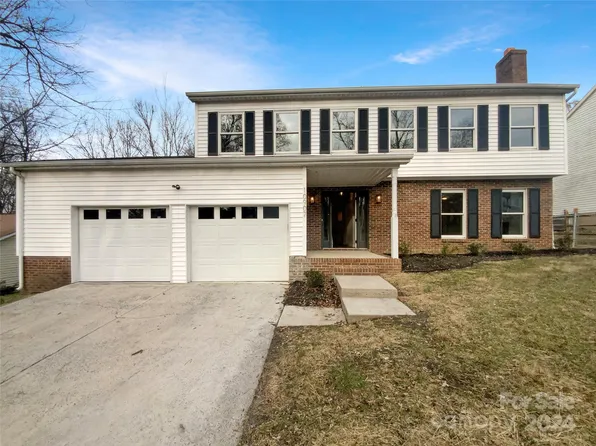 10907 Magenta Ln, Charlotte, NC 28262