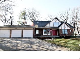 157 Hickory Tree Ct, Ballwin, MO 63011