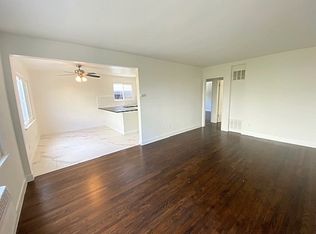 8920 Columbus Ave #3, North Hills, CA 91343
