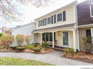 202 New Wickham Dr, Penfield, NY 14526