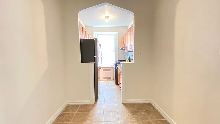 Rented by Contact Realty | media 27