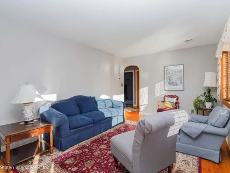 106 Fairview Ave — Photo 5