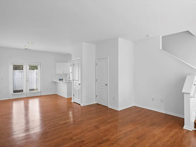 2252 Vision Dr — Photo 5