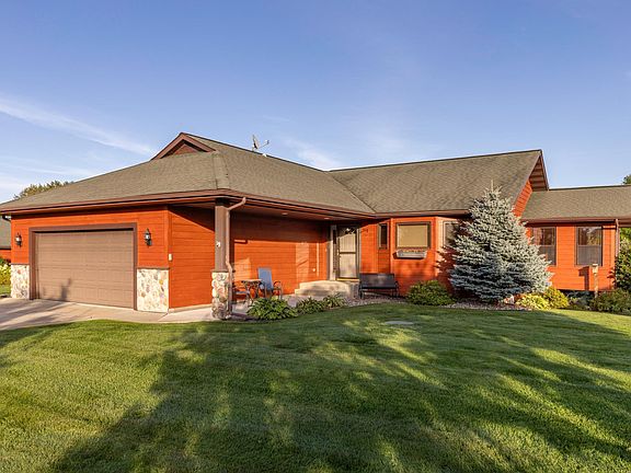3rd image of 20150 Sugarbrooke Ln