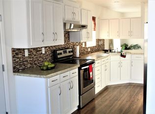 1240 SW Salsify Ln, Redmond, OR 97756