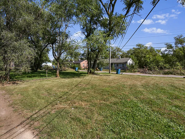 2023 Vermont St — Photo 10
