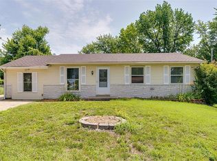 3031 Saint Daphne Dr, Saint Charles, MO 63301