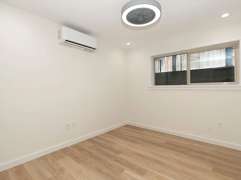 Park Haven Apartments — Photo 7