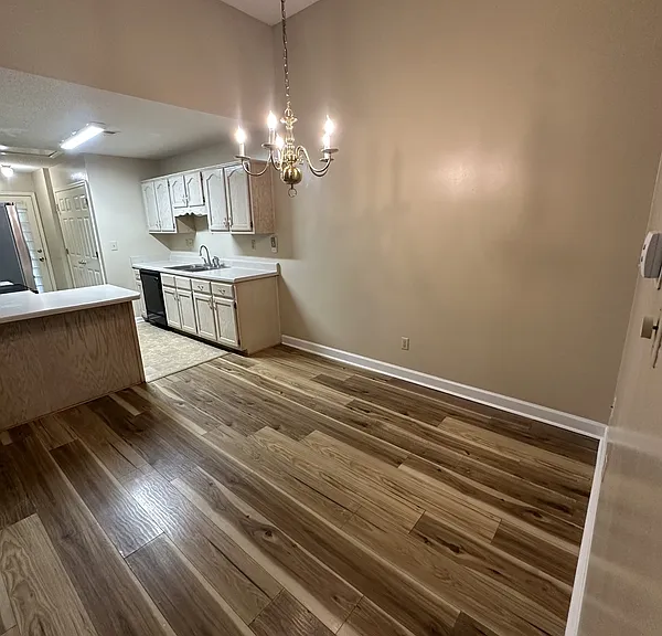 1844 Eagle Shore Dr — Photo 3