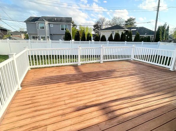 11 Birchwood Park Dr
