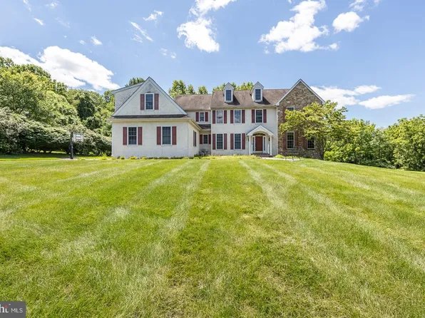 100 Jeffery Ct, Downingtown, PA 19335