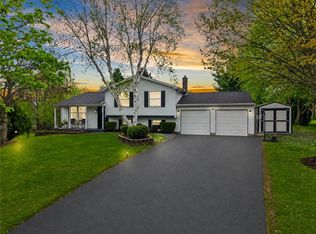 68 Paddock Dr, Henrietta, NY 14467
